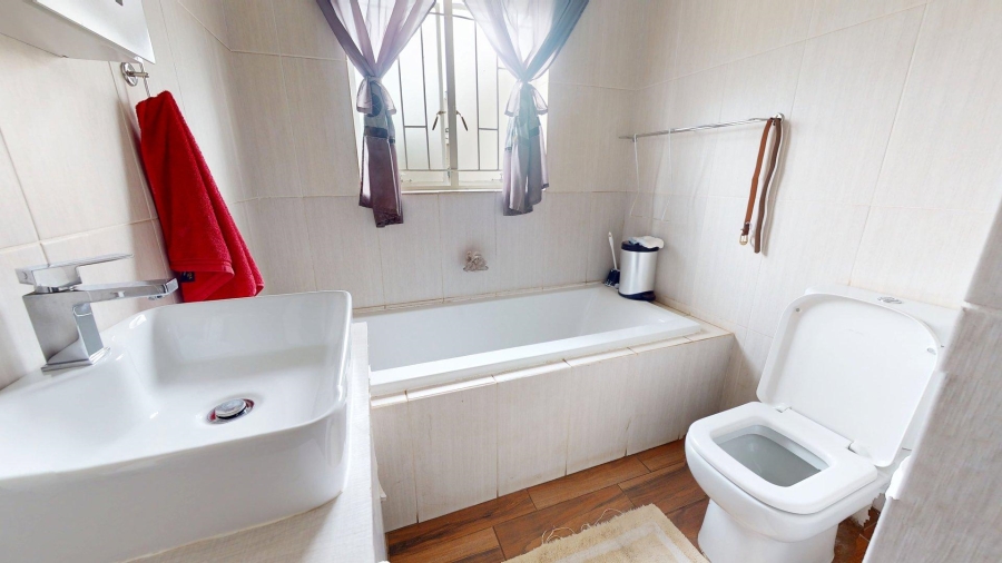 6 Bedroom Property for Sale in Potchefstroom North West